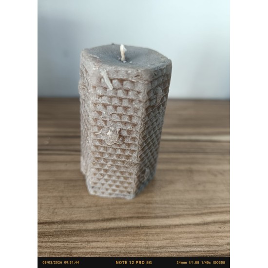 Ayvacık Medium Beeswax Candle